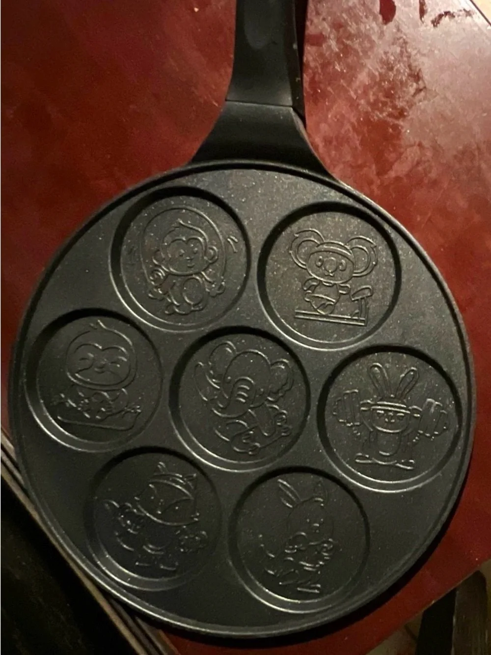 Non-Brand Black Animal Character Pancake Pan - 7-Cavity